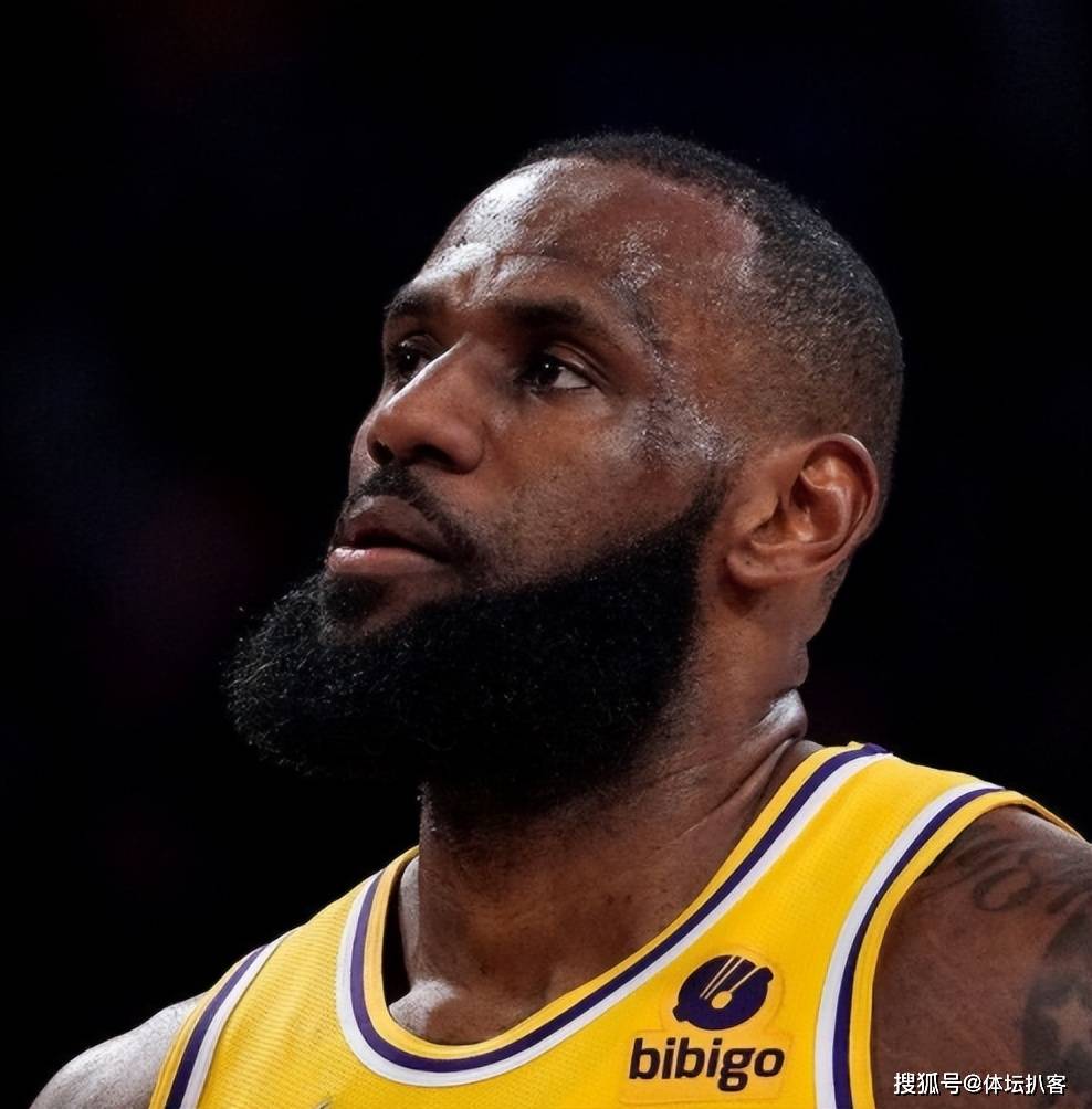 费耶诺德今夜官宣签约，志在NBA常规赛名次提升，压力陡增，轮换策略成焦点(费耶诺德赛程)